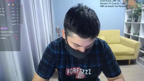 Snapshot of sexxxdickbig chatting on February 20, 2026, 8:38 am Tommy online show from February 20, 2026, 8:38 am