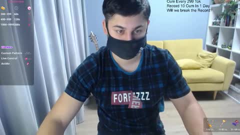 Snapshot of sexxxdickbig chatting on February 23, 2026, 10:45 am Tommy online show from February 23, 2026, 10:45 am