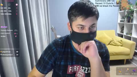 Snapshot of sexxxdickbig chatting on February 25, 2026, 7:34 pm Tommy online show from February 25, 2026, 7:34 pm