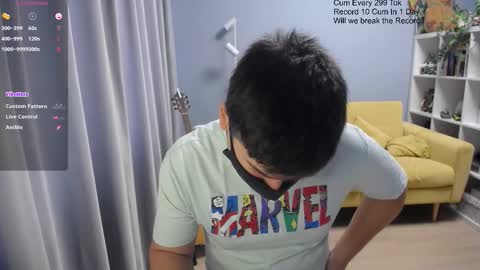 Snapshot of sexxxdickbig chatting on February 28, 2026, 8:04 am Tommy online show from February 28, 2026, 8:04 am