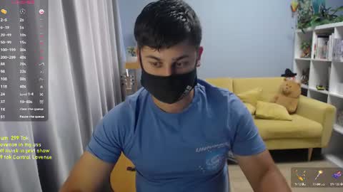 Snapshot of sexxxdickbig chatting on July 18, 2026, 11:47 am Tommy online show from July 18, 2026, 11:47 am