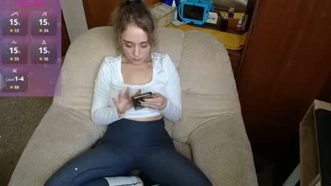 sexxxycrystali online show from June 1, 2026, 12:07 pm