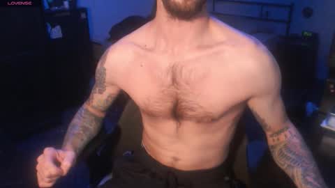 SiuL online show from November 5, 2025, 2:28 pm