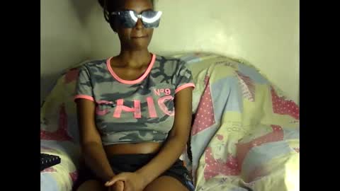 Natural boobs online show from October 24, 2025, 7:38 am