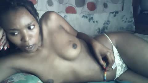 sexxy_curvy23 online show from March 19, 2026, 4:05 am