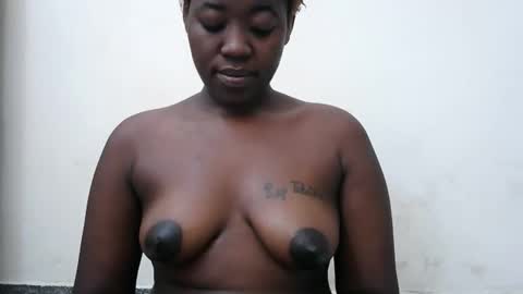 Snapshot of sexxy_renal chatting on September 13, 2025, 12:05 pm sexxy_renal online show from September 13, 2025, 12:05 pm