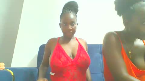 Snapshot of sexxy_thick_ebony chatting on October 15, 2025, 4:18 pm Sweet doll online show from October 15, 2025, 4:18 pm