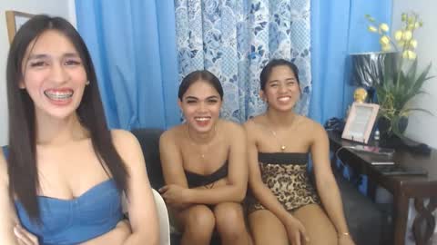 Snapshot of sexxyasian_selle4uxxx chatting on January 13, 2025, 10:35 pm sexxyasian_selle4uxxx online show from January 13, 2025, 10:35 pm