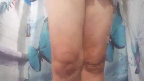 Snapshot of sexxyicee69 chatting on September 24, 2025, 1:53 am misslovely j online show from September 24, 2025, 1:53 am