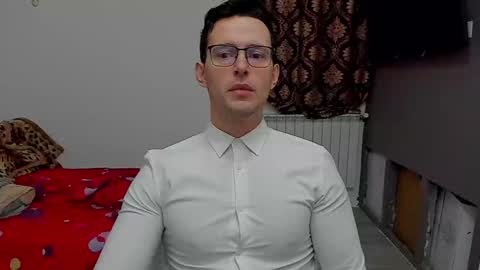 Snapshot of sexxymuscles4u chatting on January 27, 2025, 7:45 am Sexxymuscles4U online show from January 27, 2025, 7:45 am