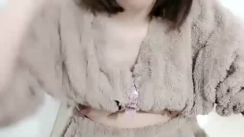 sexy8685 online show from December 15, 2025, 11:31 pm