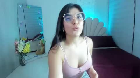 Snapshot of sexy_3512 chatting on December 22, 2024, 3:00 am LUXURY online show from December 22, 2024, 3:00 am