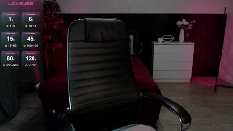 Alexia online show from October 19, 2025, 7:14 pm