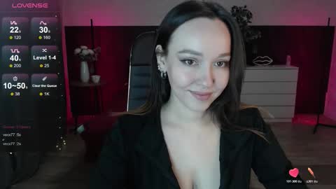 Alexia online show from November 5, 2025, 5:13 pm