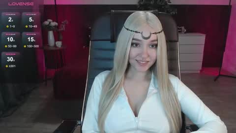 Alexia online show from November 7, 2025, 6:30 pm