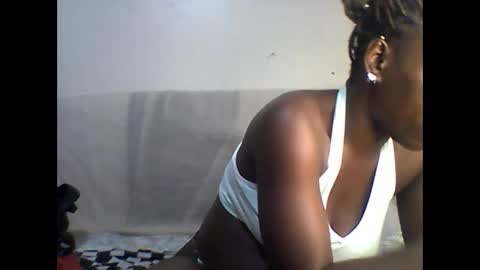 Snapshot of sexy_annbel chatting on April 17, 2026, 9:56 am Ann online show from April 17, 2026, 9:56 am
