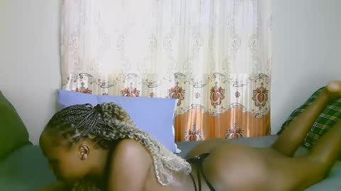 Snapshot of sexy_ariana_2 chatting on March 7, 2025, 6:46 am Ariana online show from March 7, 2025, 6:46 am