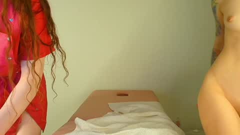 sexy_b0rsch online show from October 27, 2025, 11:47 am