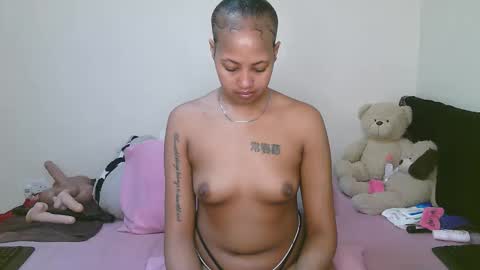 sexy_bluegirl online show from March 14, 2026, 12:32 pm