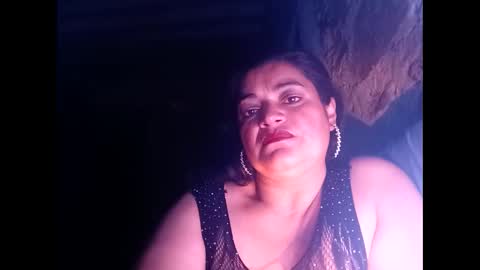 Snapshot of sexy_camy chatting on March 3, 2025, 3:52 am Camy Yamy online show from March 3, 2025, 3:52 am