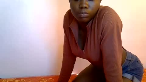 sexy_celeh online show from July 6, 2026, 12:02 pm