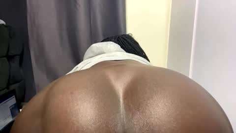 sexy_chocolate001 online show from May 25, 2026, 9:54 pm