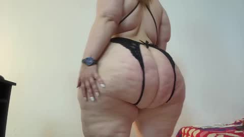 karla           instagram  online show from December 25, 2024, 6:09 pm