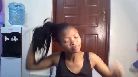 sexy_dianaa online show from April 21, 2026, 12:11 pm
