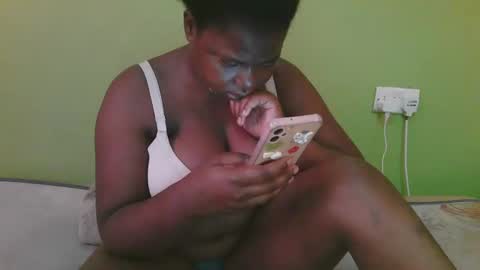 Snapshot of sexy_divana chatting on February 23, 2025, 5:34 am sexy_divana online show from February 23, 2025, 5:34 am