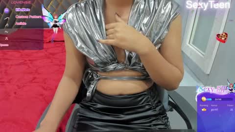Snapshot of sexy_doll_1_ chatting on February 4, 2025, 12:22 pm Sexydoll online show from February 4, 2025, 12:22 pm