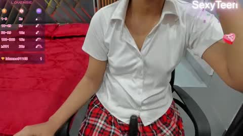 Snapshot of sexy_doll_1_ chatting on February 9, 2025, 4:40 pm Sexydoll online show from February 9, 2025, 4:40 pm