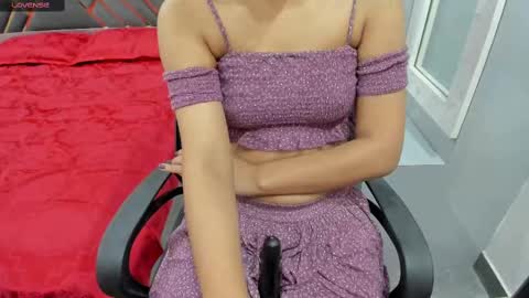 Snapshot of sexy_doll_1_ chatting on February 19, 2025, 11:46 pm Sexydoll online show from February 19, 2025, 11:46 pm