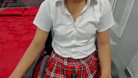 Snapshot of sexy_doll_1_ chatting on February 23, 2025, 11:33 am Sexydoll online show from February 23, 2025, 11:33 am