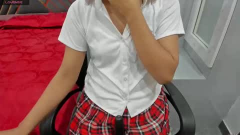 Snapshot of sexy_doll_1_ chatting on February 23, 2025, 4:57 pm Sexydoll online show from February 23, 2025, 4:57 pm