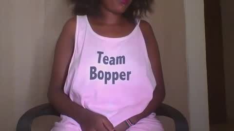 Snapshot of sexy_ebony_bliss chatting on January 26, 2025, 2:24 am adasa online show from January 26, 2025, 2:24 am