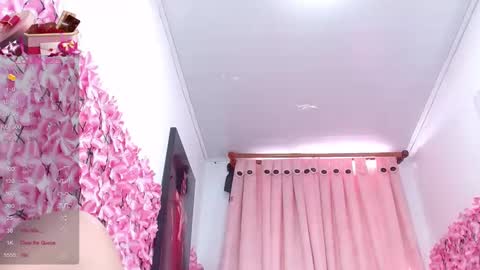 Snapshot of sexy_fresita chatting on February 12, 2025, 2:54 pm Soy Fresita online show from February 12, 2025, 2:54 pm