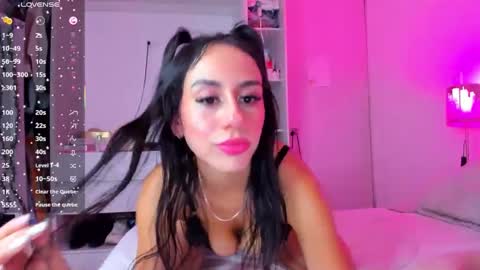 Snapshot of sexy_giirlxxx chatting on October 12, 2025, 4:11 am sexy_giirlxxx online show from October 12, 2025, 4:11 am
