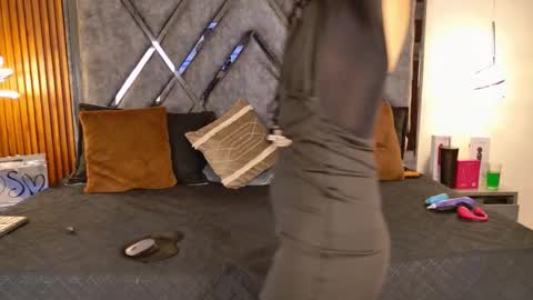 Dafne online show from November 16, 2025, 12:00 pm