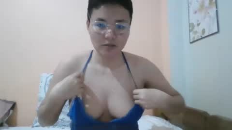 Snapshot of sexy_hotass_girl chatting on December 18, 2024, 8:42 am Anna online show from December 18, 2024, 8:42 am