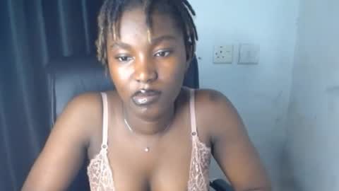 Snapshot of sexy_juicypussy1 chatting on October 16, 2025, 10:55 pm Hot Jasmine online show from October 16, 2025, 10:55 pm