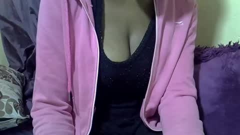 Snapshot of sexy_leila3 chatting on December 12, 2024, 10:34 am kayla online show from December 12, 2024, 10:34 am