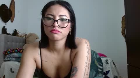 Snapshot of sexy_lia_latina chatting on November 20, 2025, 12:33 am Celeste online show from November 20, 2025, 12:33 am