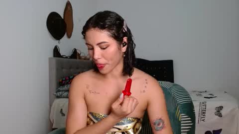 Snapshot of sexy_lia_latina chatting on November 20, 2025, 11:59 pm Celeste online show from November 20, 2025, 11:59 pm