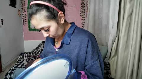 sexy lolas online show from October 2, 2025, 3:46 am