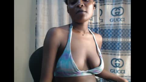 Snapshot of sexy_mariax chatting on December 16, 2024, 5:54 pm Debby online show from December 16, 2024, 5:54 pm