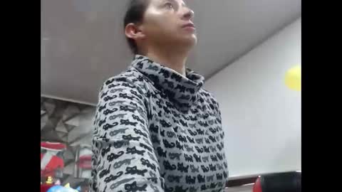 Snapshot of sexy_mature_hot01 chatting on October 18, 2025, 12:06 pm MARIPOSA online show from October 18, 2025, 12:06 pm