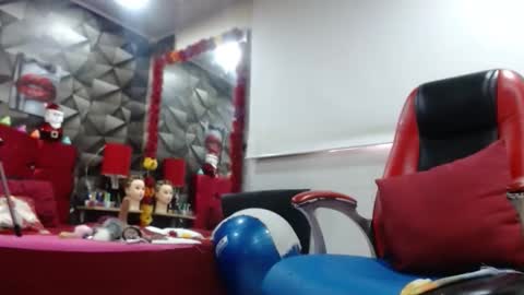 Snapshot of sexy_mature_hot01 chatting on November 14, 2025, 1:43 pm MARIPOSA online show from November 14, 2025, 1:43 pm