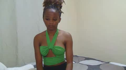 sexy_moh1 online show from October 6, 2025, 2:20 am