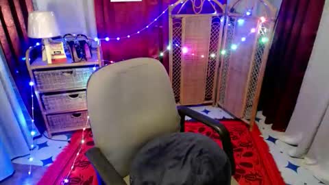 angela online show from May 14, 2026, 7:26 am