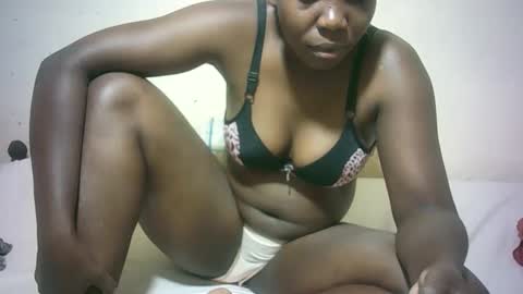 sexy_sandrah online show from December 22, 2025, 5:15 am